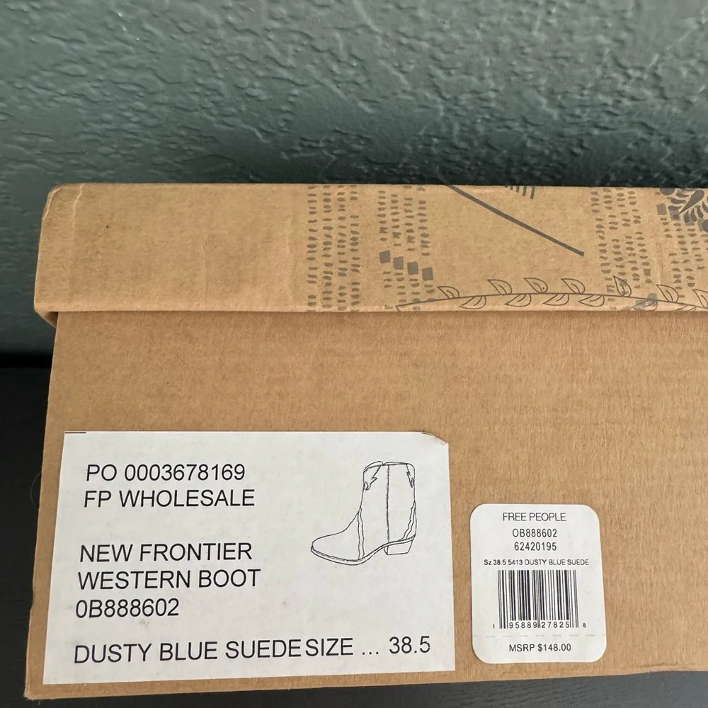 Free People New Frontier Western Suede Mid Calf Boot -Like New! - Picture 3 of 9